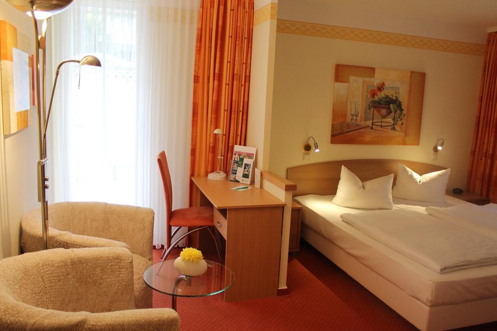 Parkhotel Klueschenberg Plau am See Bilik gambar