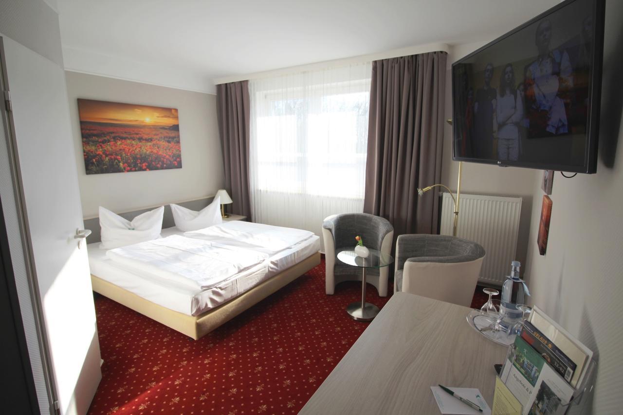 Parkhotel Klueschenberg Plau am See Luaran gambar